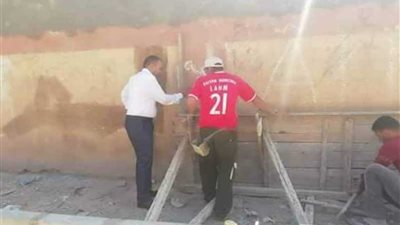 رفع كفاءة ورصف عدد من الطرق بأبو قرقاص بالمنيا