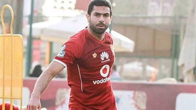 أحمد فتحي ضمن تشكيلة اللاعبين الأفضل في الجولة الأولى لأبطال إفريقيا