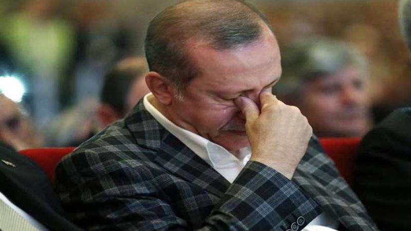 انهيار الليرة يهدد