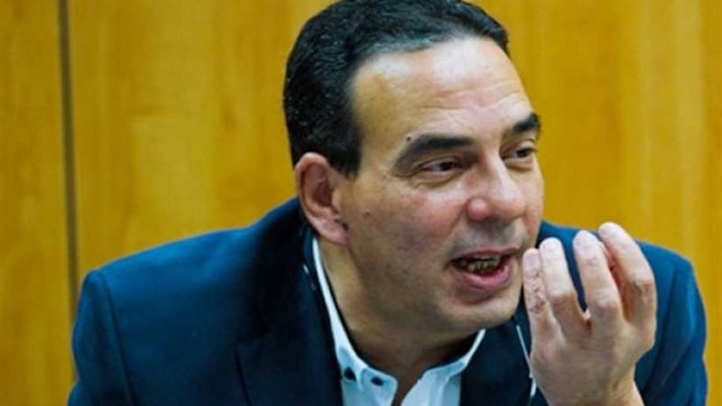 أيمن أبوالعلا يبحث