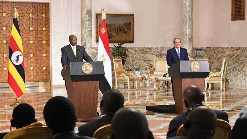 موسيفيني يغادر القاهرة