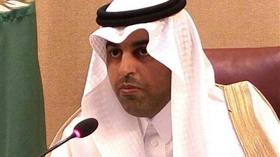 السلمي يهدي رئيس مجلس المستشارين بالمغرب درع البرلمان العربي