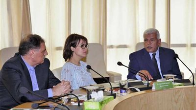 نقيب الزراعيين يلتقي مدير عام 