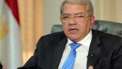 وزير المالية يرحب بقرار 