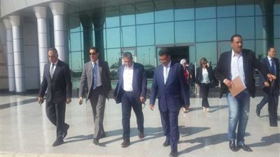 وزير البيئة يصل أسيوط