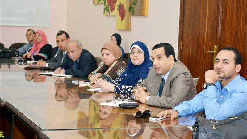 نيوتن ـ مشرفة» صورة