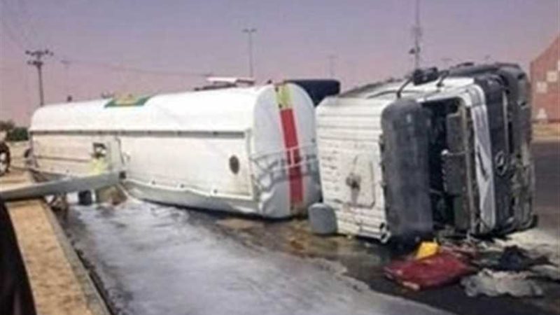 انقلاب سيارة محملة