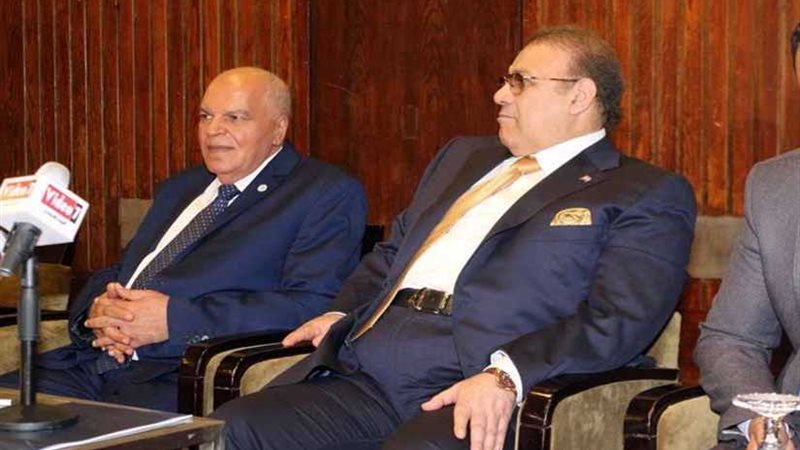 ​​المعلمين تطالب