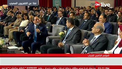 السيسي: تم تعيين مليون شخص عام 2011 بسبب المظاهرات ليس لهم دور بالجهاز الإداري (فيديو)