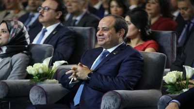 السيسي يشهد الجلسة الثانية بمؤتمر الشباب بعنوان: رؤية للدولة المصرية للأربع سنوات القادمة (فيديو)