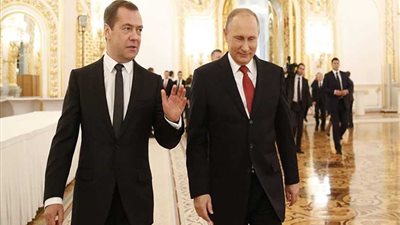 مدفيديف يقترح على بوتين أسماء وزراء الحكومة الروسية الجديدة