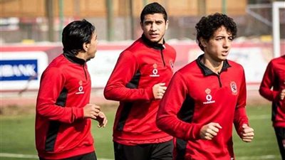 تدريبات تأهيلية لثلاثي الأهلي