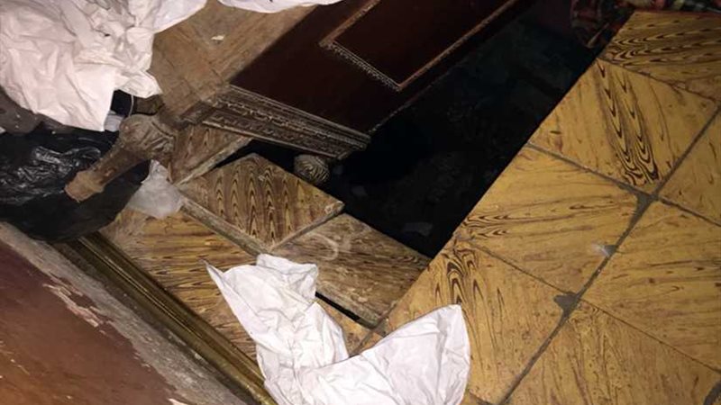 انهيار سقف عقار قديم