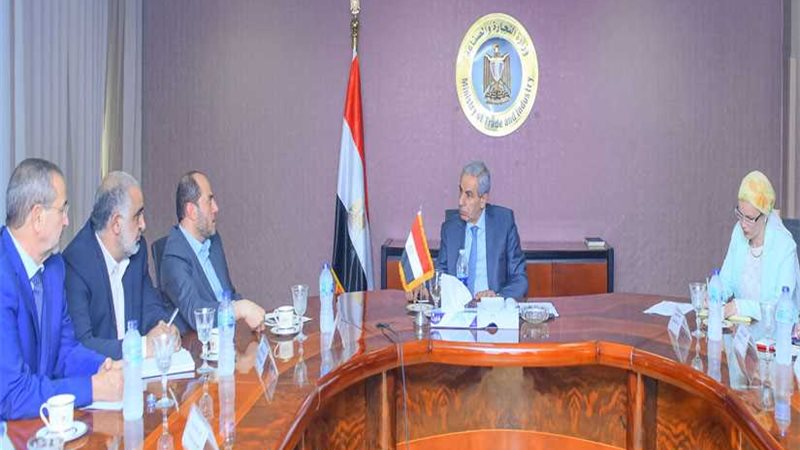 وزير التجارة: 2مليار