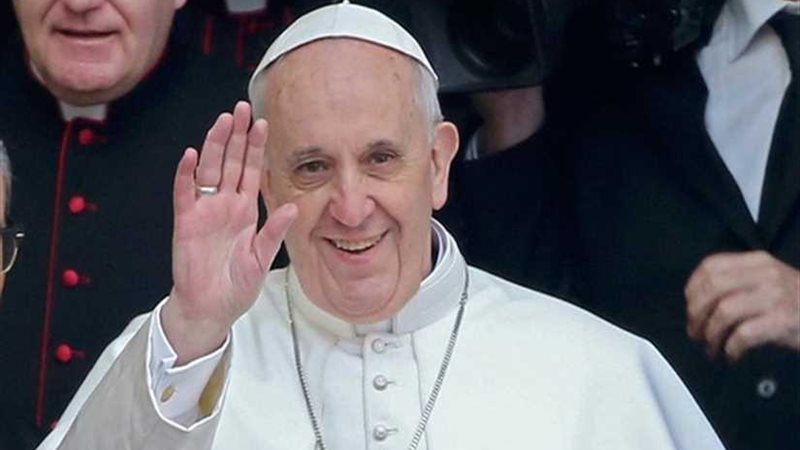 الفاتيكان يهنيء المسلمين