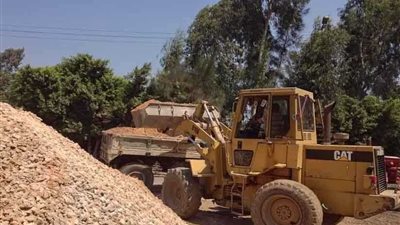 مليون ونصف لإعادة رصف شوارع ”ميت برة“