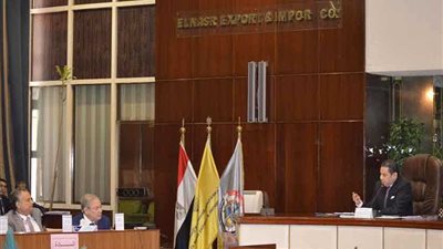 الحكومة توافق على طرح نسبة من أسهم 