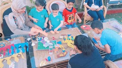 ورشة لتعليم الأطفال.. صناعة زينة رمضان بالإسماعيلية
