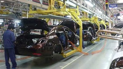 الصين تخفض التعريفات الجمركية على السيارات وقطع غيارها