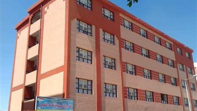 الانتهاء من مدرسة الفارق لغات المتميزة ودخولها الخدمة العام الدراسي الجديد