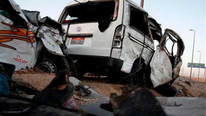 مصرع سائق وإصابة