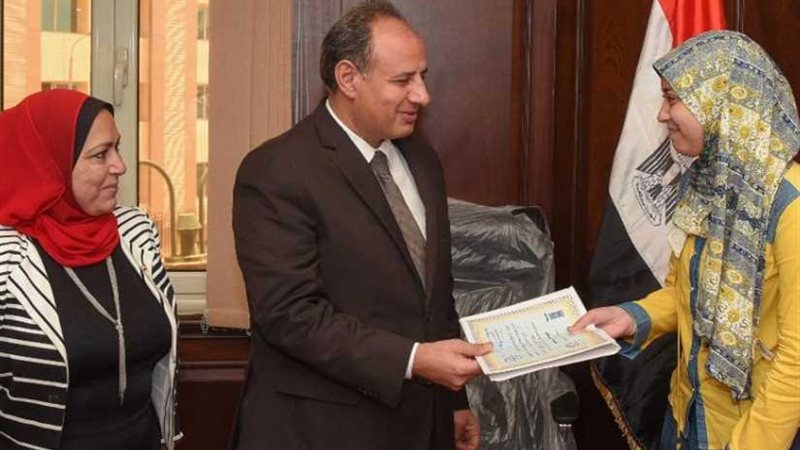 محافظ الإسكندرية