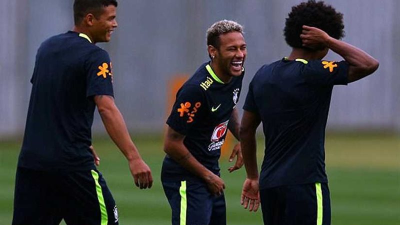 نيمار ينتظم في تدريبات