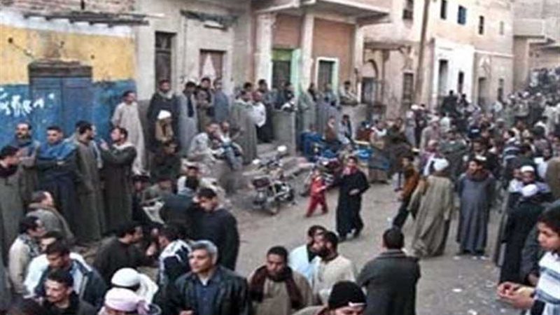 مصرع وإصابة 8 أشخاص