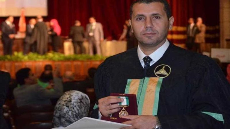 الرئيس السيسي يمنح