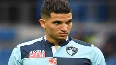 سانت إتيان يسعى للتعاقد مع اللاعب الجزائري زين الدين فرحات