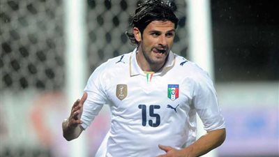 لاعب سابق بمنتخب إيطاليا قد يواجه السجن لمزاعم تورطه مع المافيا