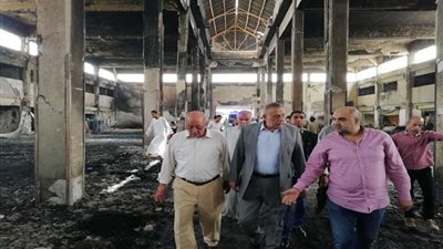 السيطرة على حريق بسوق الجملة بـ6 أكتوبر.. صور