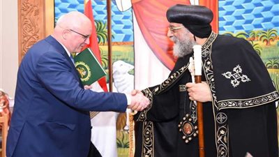 البابا تواضروس الثاني يستقبل زعيم الأغلبية بالبرلمان الألماني