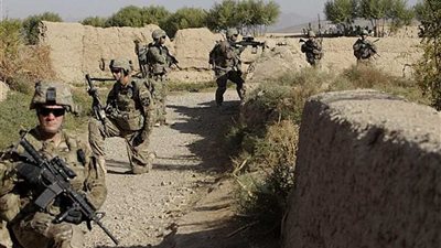 القوات الأمريكية تقصف اجتماعًا لقادة 