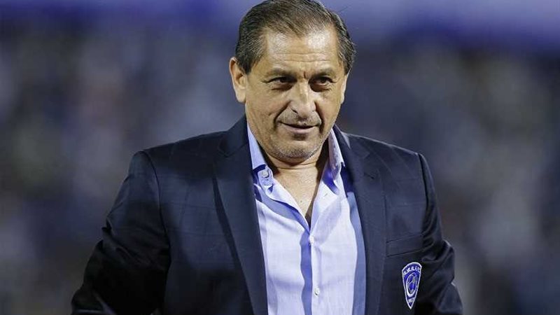 رامون دياز يتولى