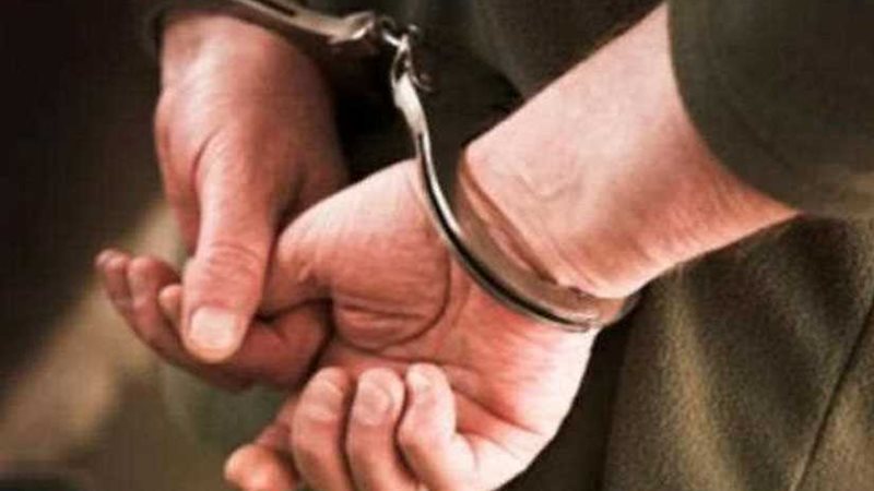 القبض على 5 هاربين