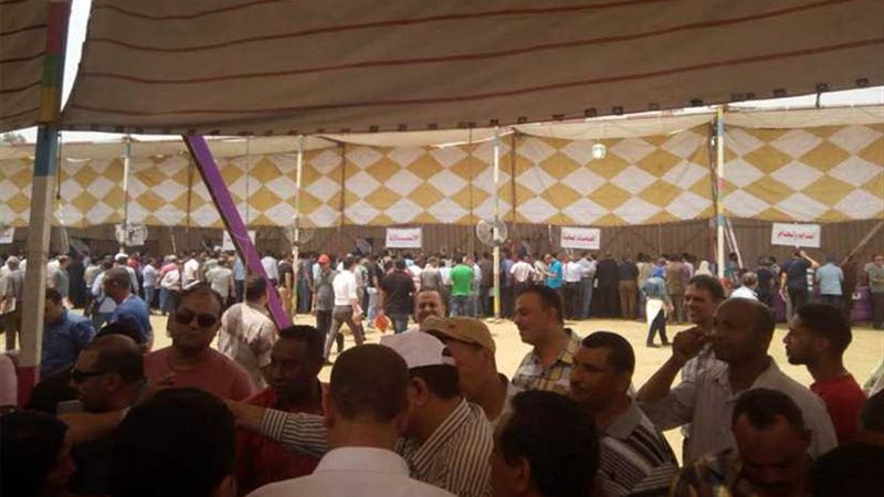 زحام أمام لجان تلقي