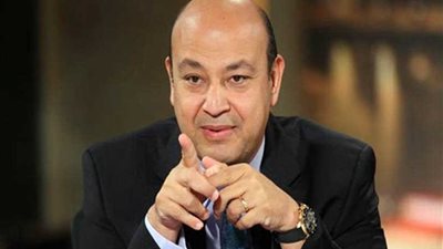 تعليق عمرو أديب على إصابة محمد صلاح 