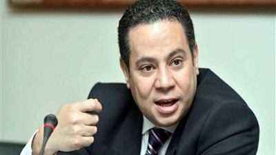 وزير قطاع الأعمال يعيد تشكيل إدارة 