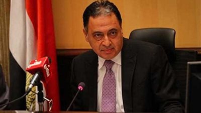 وزير الصحة يعلن توحيد لون الوحدات الصحية في مصر