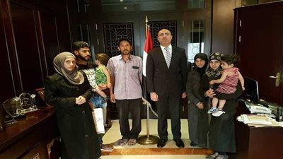 السفارة المصرية في دمشق تنجح في إخراج المحتجزين المصريين من الغوطة الشرقية