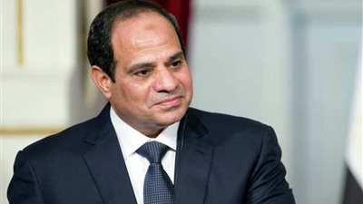 الرئيس السيسي أول رئيس يؤدي اليمين الدستورية أمام 