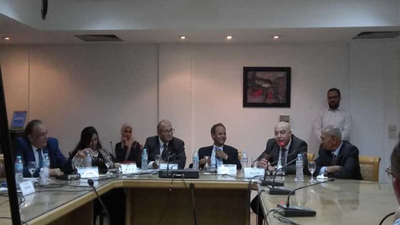 مؤرخون بالأعلى للثقافة