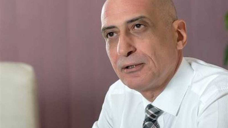 زيارة الأطباء فوق