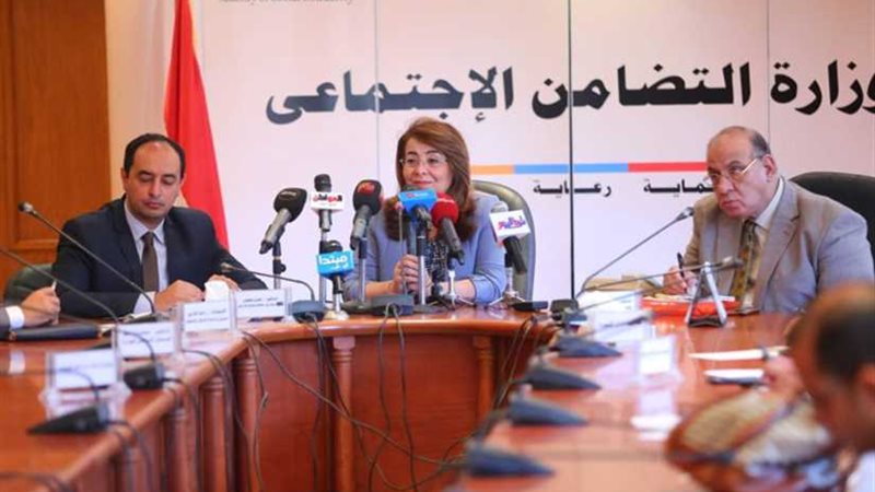 100 جمعية تشارك في