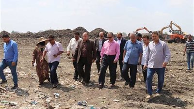 محافظ كفرلشيخ يتفقد مشروع الإسكان الجديد