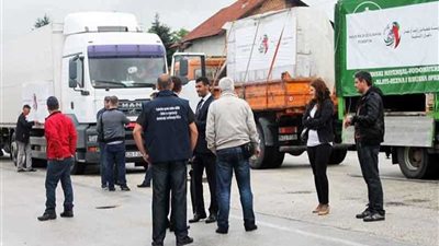 الإمارات ترسل قافلة مساعدات إنسانية إلى مخيم نازحي تاورغاء الليبية