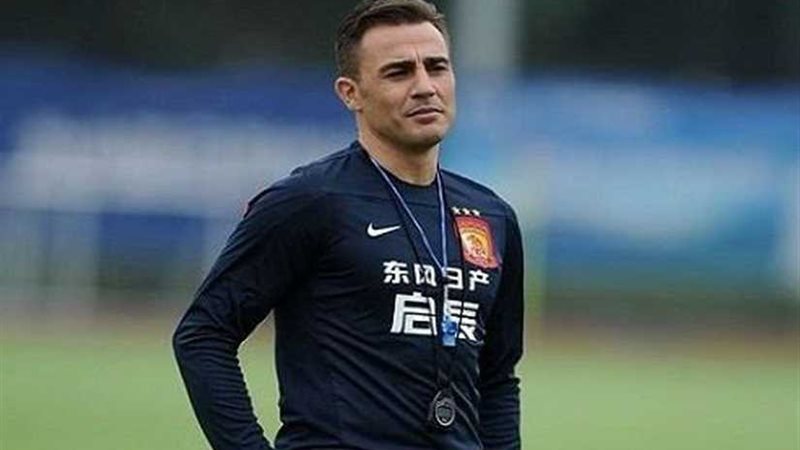 الإيطالى كانافارو