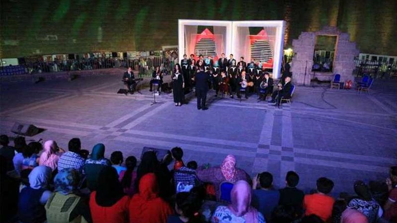 بالصور.. عروض موسيقى