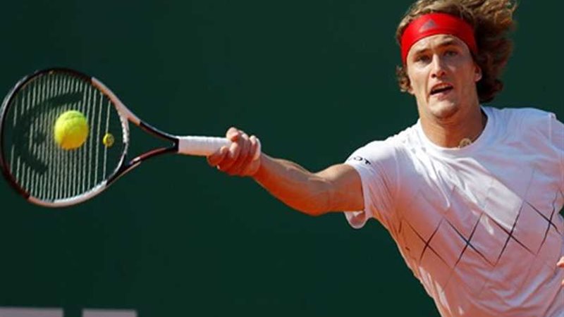 الألماني زفيريف يتأهل